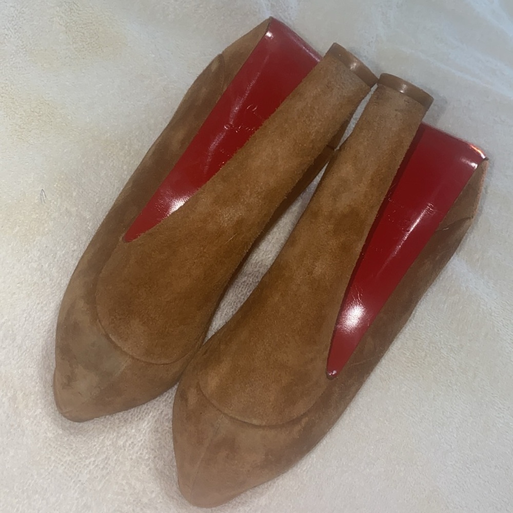 🔥❤️ Christian Louboutin Camel Suede Platform Heels - Picture 8 of 11